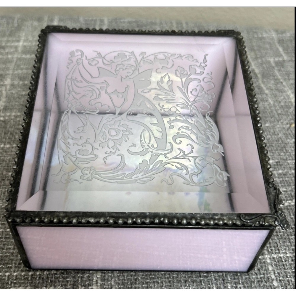 Vintage Etched Glass Trinket Box Jewelry Keepsake Box Fairy Decor Small Hinged - Picture 2 of 11